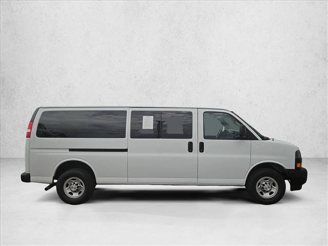 Used 2023 Chevrolet Express 3500 LS RWD video 4