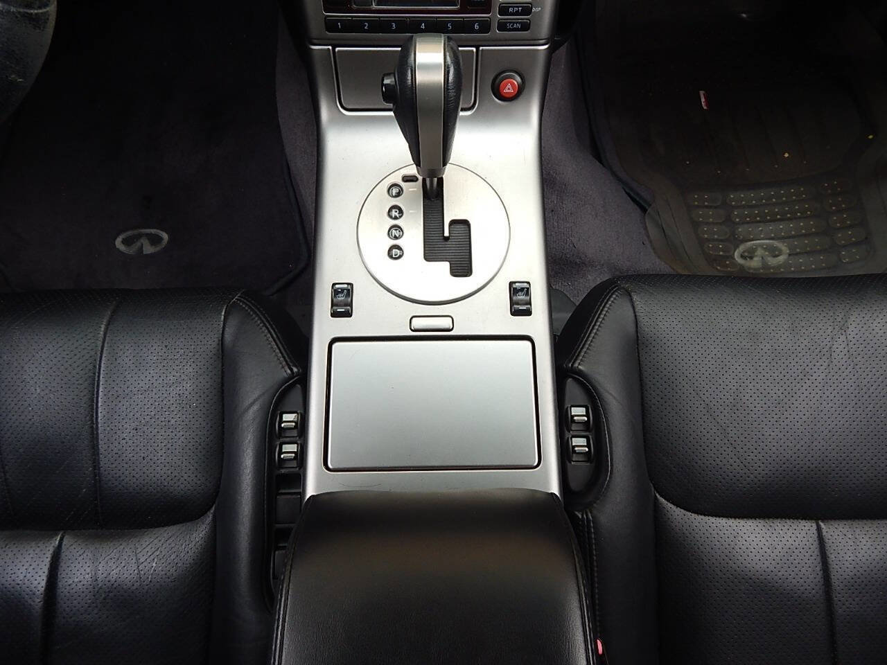 Used 2004 INFINITI G35 Sedan w/ Sport-Tuned Suspension Pkg image 20