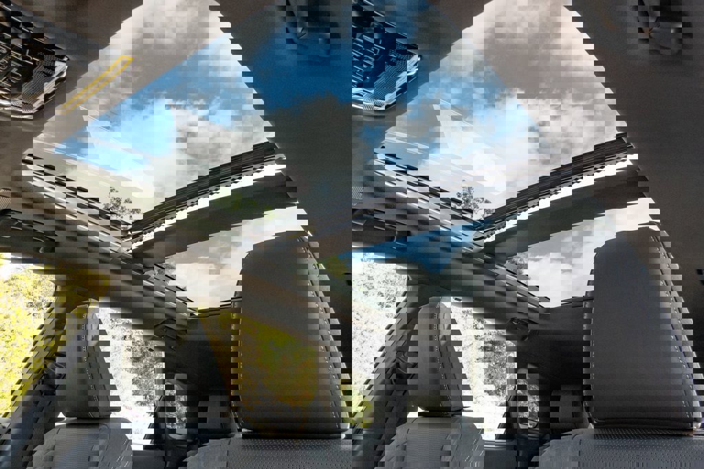 New 2026 Lexus RX 450h Luxury image 20