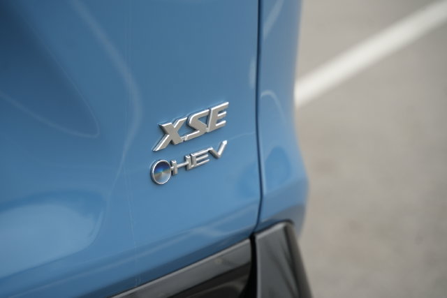 Used 2025 Toyota RAV4 XSE w/ Weather Package AWD/4WD image 47