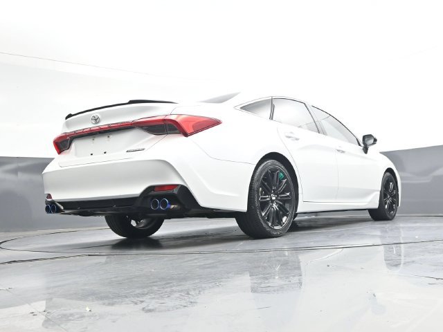 Used 2019 Toyota Avalon Touring FWD image 33