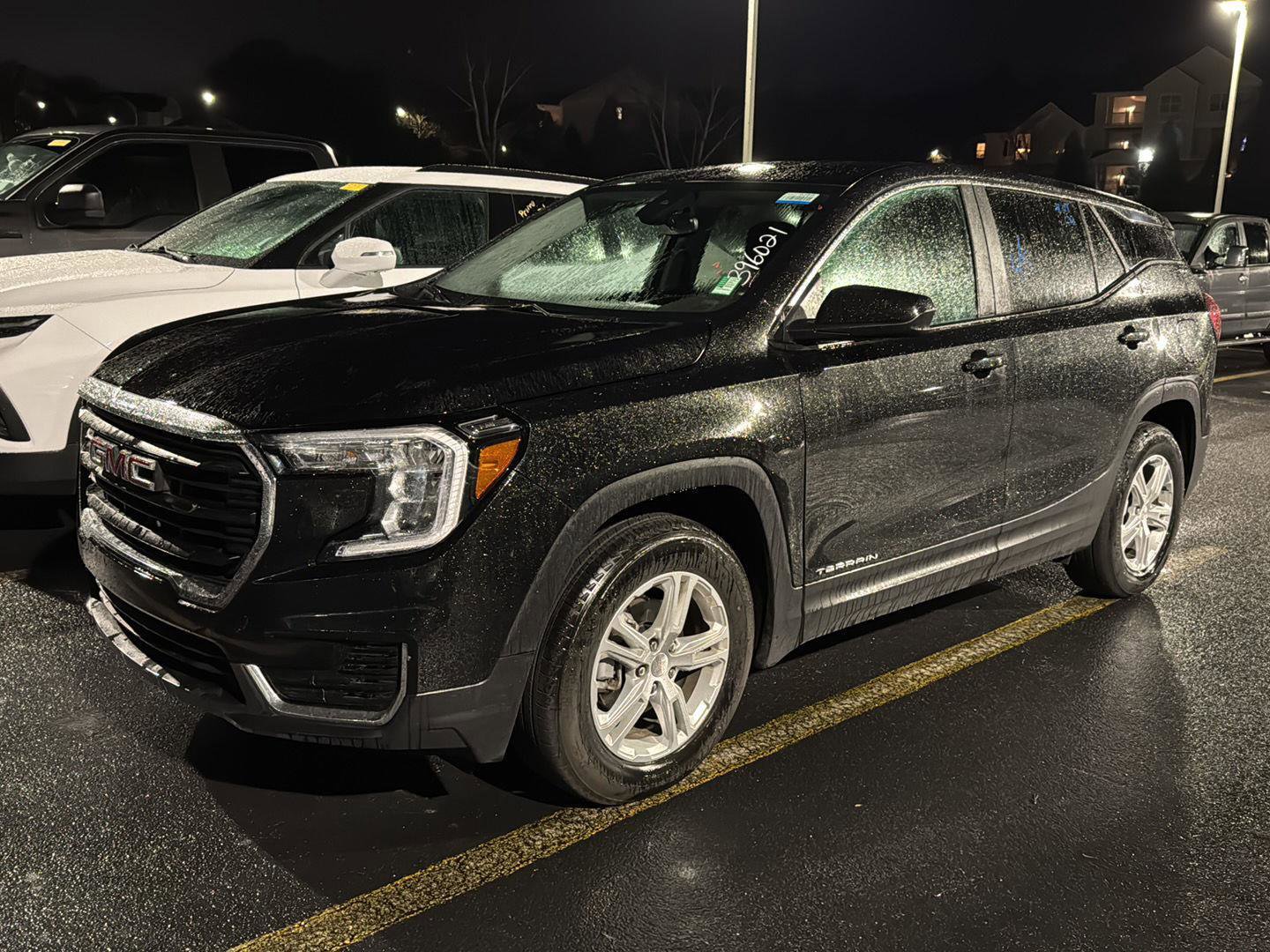 Used 2024 GMC Terrain SLE