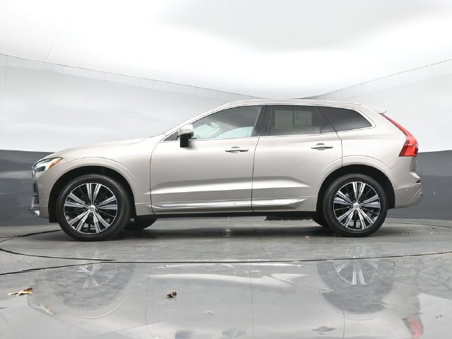 Used 2023 Volvo XC60 B5 Plus w/ Protection Package Premier FWD image 39