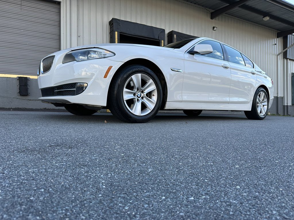 Used 2013 BMW 528i xDrive Sedan AWD/4WD image 14