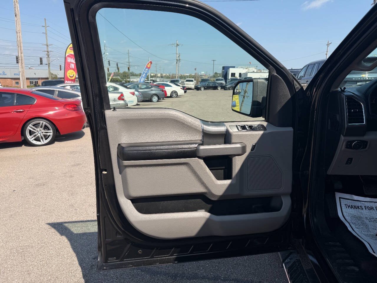 Used 2015 Ford F150 XLT w/ Equipment Group 302A Luxury AWD/4WD image 11