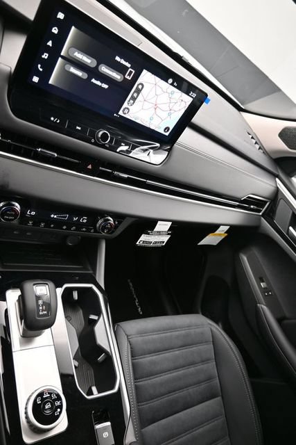 New 2026 Mitsubishi Outlander SE FWD image 16