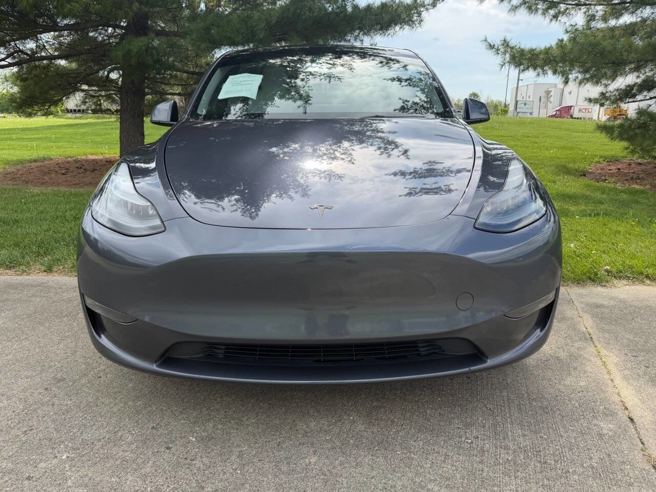 Used 2023 Tesla Model Y Long Range AWD/4WD image 2