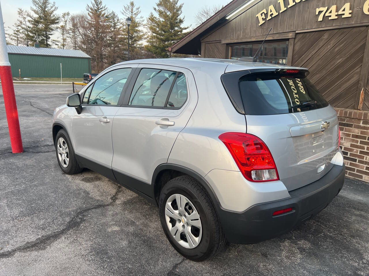 Used 2016 Chevrolet Trax LS image 2