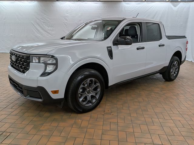 Used 2025 Ford Maverick XLT w/ Equipment Group 301A image 3