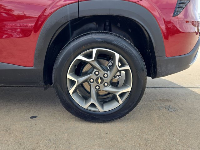 Used 2025 Chevrolet Trax LT w/ LT Convenience Package FWD image 21