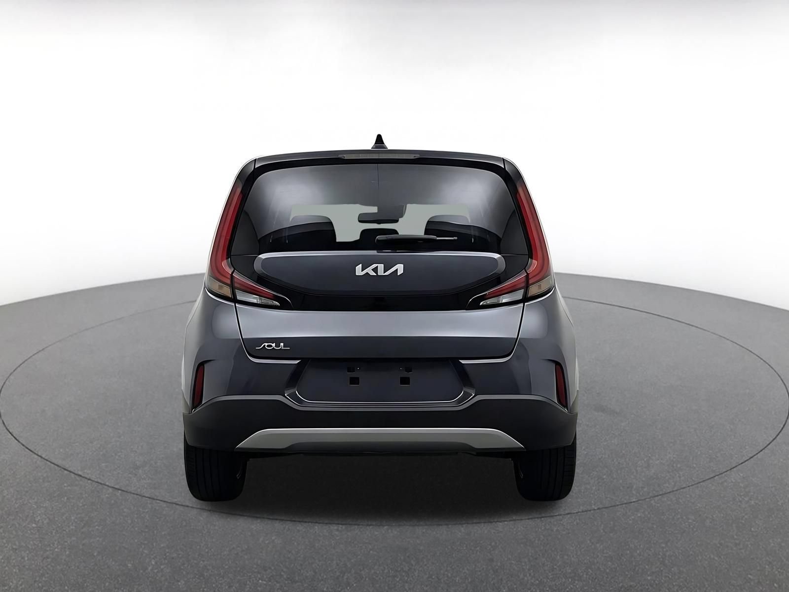 Used 2025 Kia Soul LX w/ LX Technology Package FWD image 8