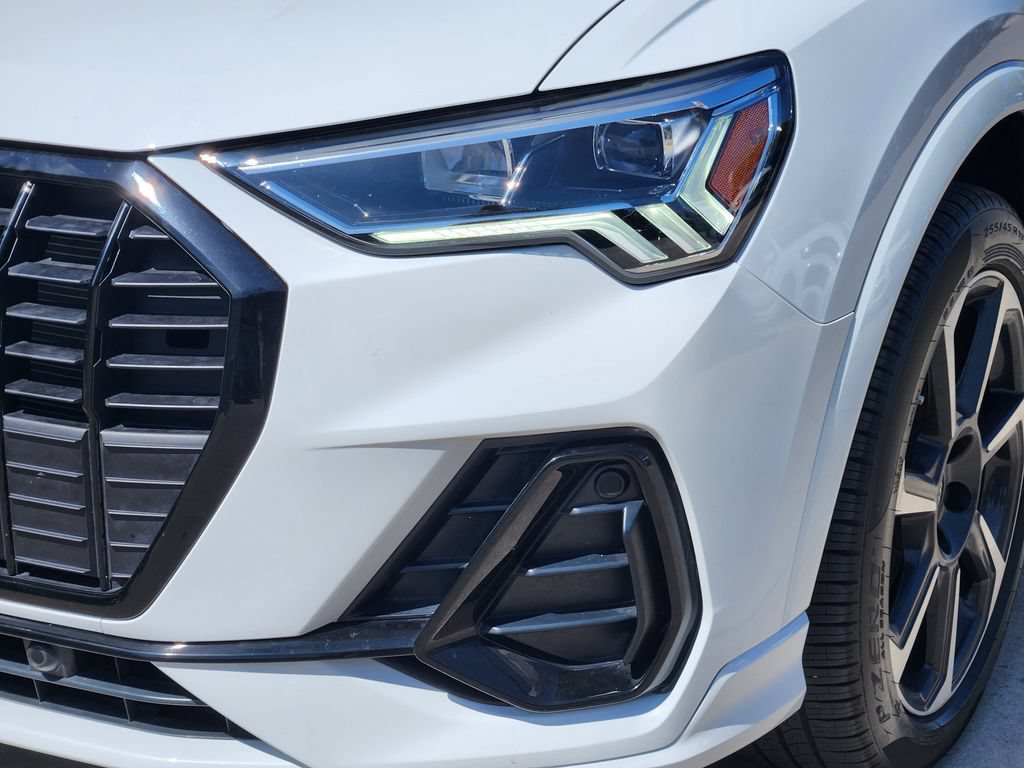 Certified 2025 Audi Q3 2.0T Premium Plus w/ Premium Plus Package AWD/4WD image 11