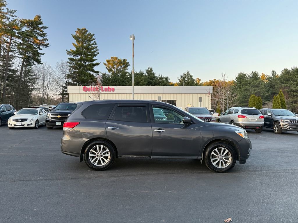 Used 2014 Nissan Pathfinder S AWD/4WD image 7