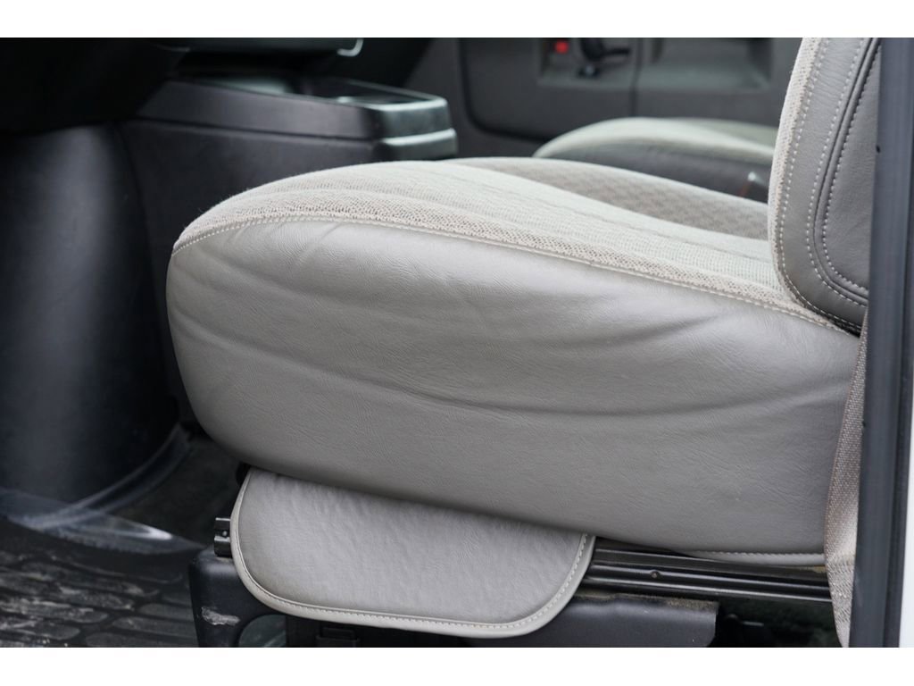 Used 2016 Chevrolet Express 3500 LT w/ LT Preferred Equipment Group image 15