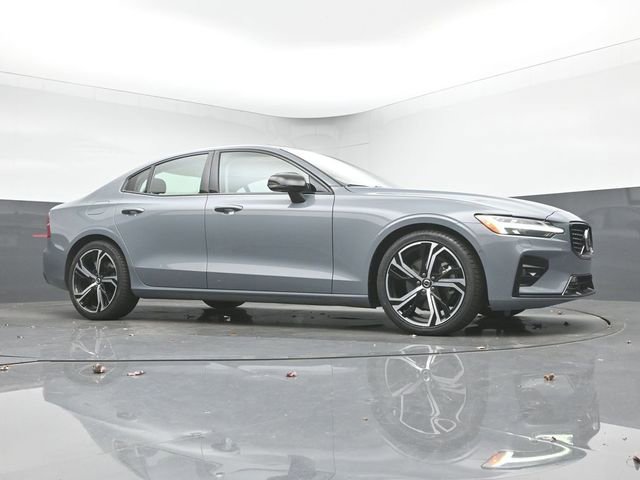 Used 2024 Volvo S60 B5 Ultimate image 36