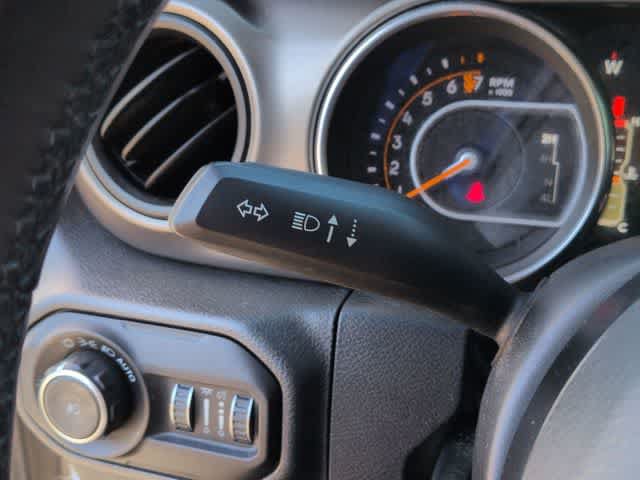 Certified 2018 Jeep Wrangler Unlimited Sport S AWD/4WD image 22