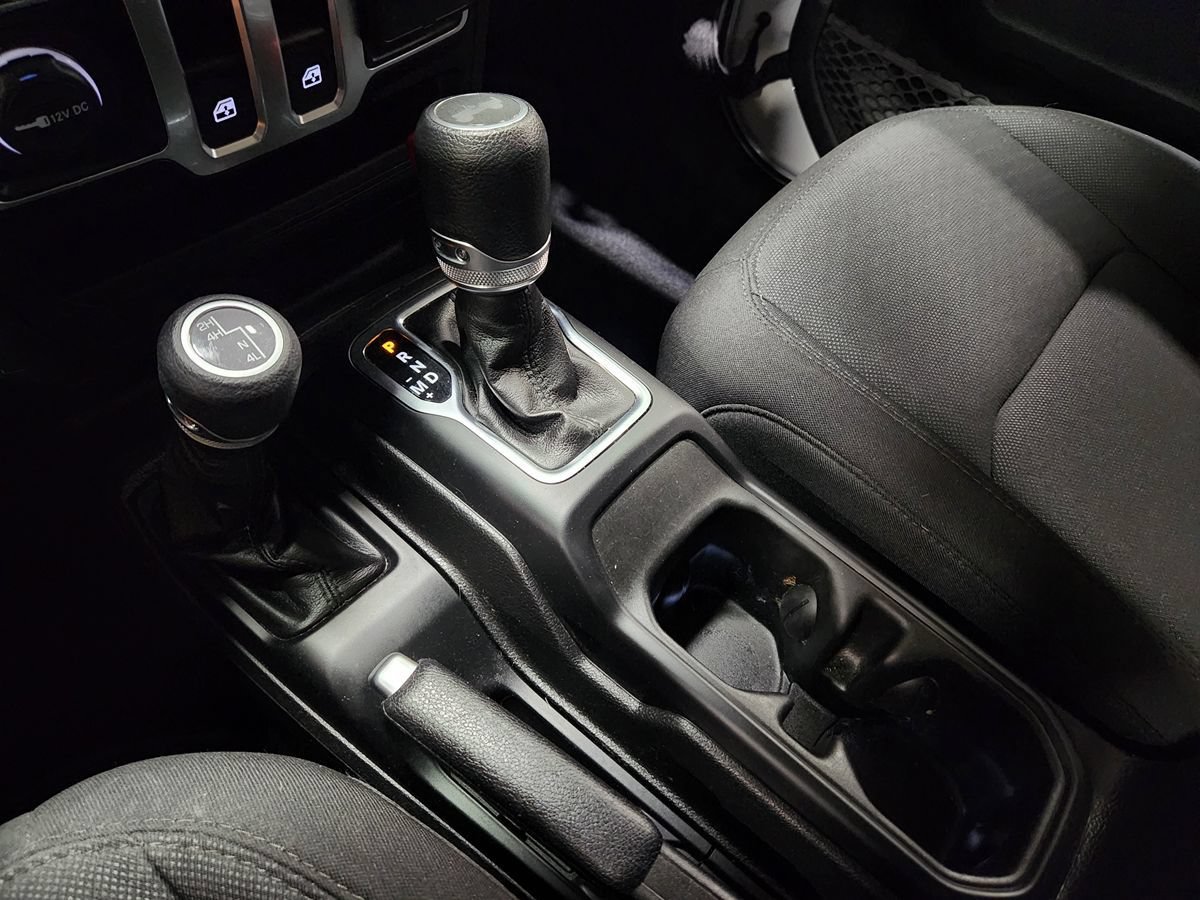 Used 2023 Jeep Wrangler Sport AWD/4WD image 40