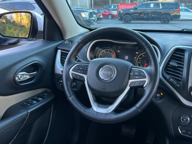 Used 2017 Jeep Cherokee Limited image 17