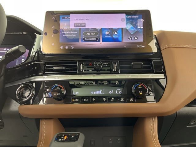 New 2026 Nissan Pathfinder Platinum FWD image 25