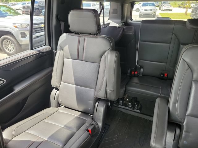 Certified 2022 Chevrolet Suburban RST w/ Luxury Package RWD image 14
