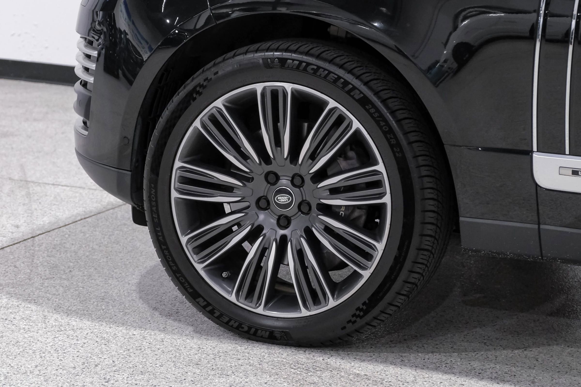 Used 2019 Land Rover Range Rover Long Wheelbase Autobiography image 64