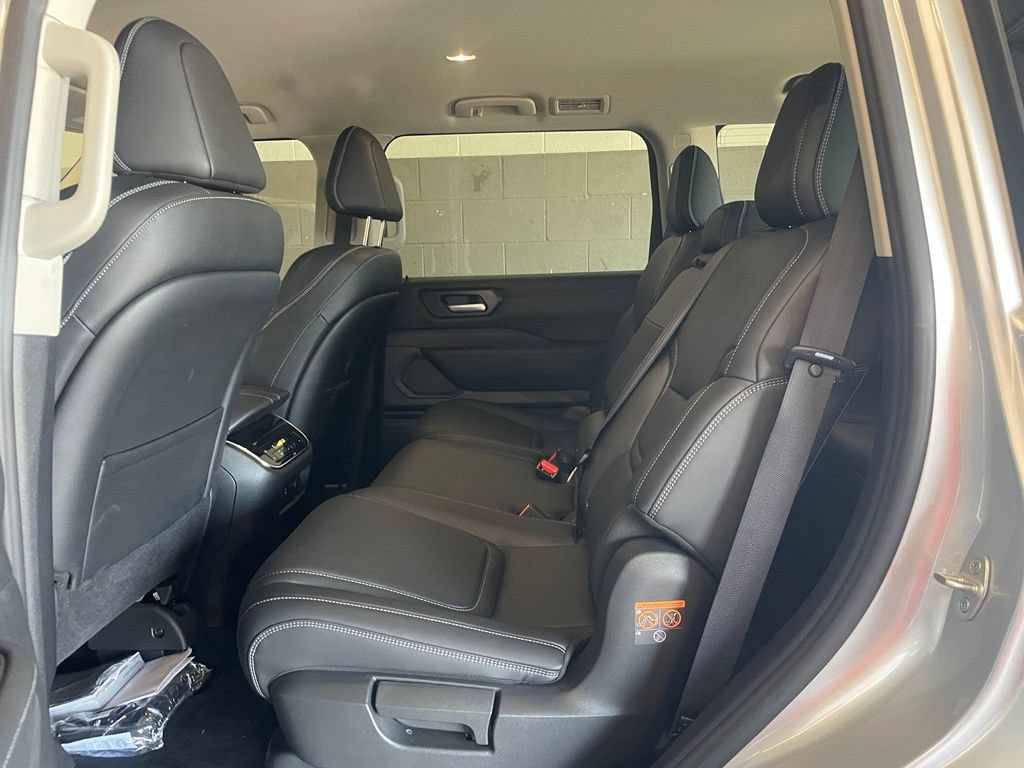 Certified 2026 Nissan Armada SV RWD image 16