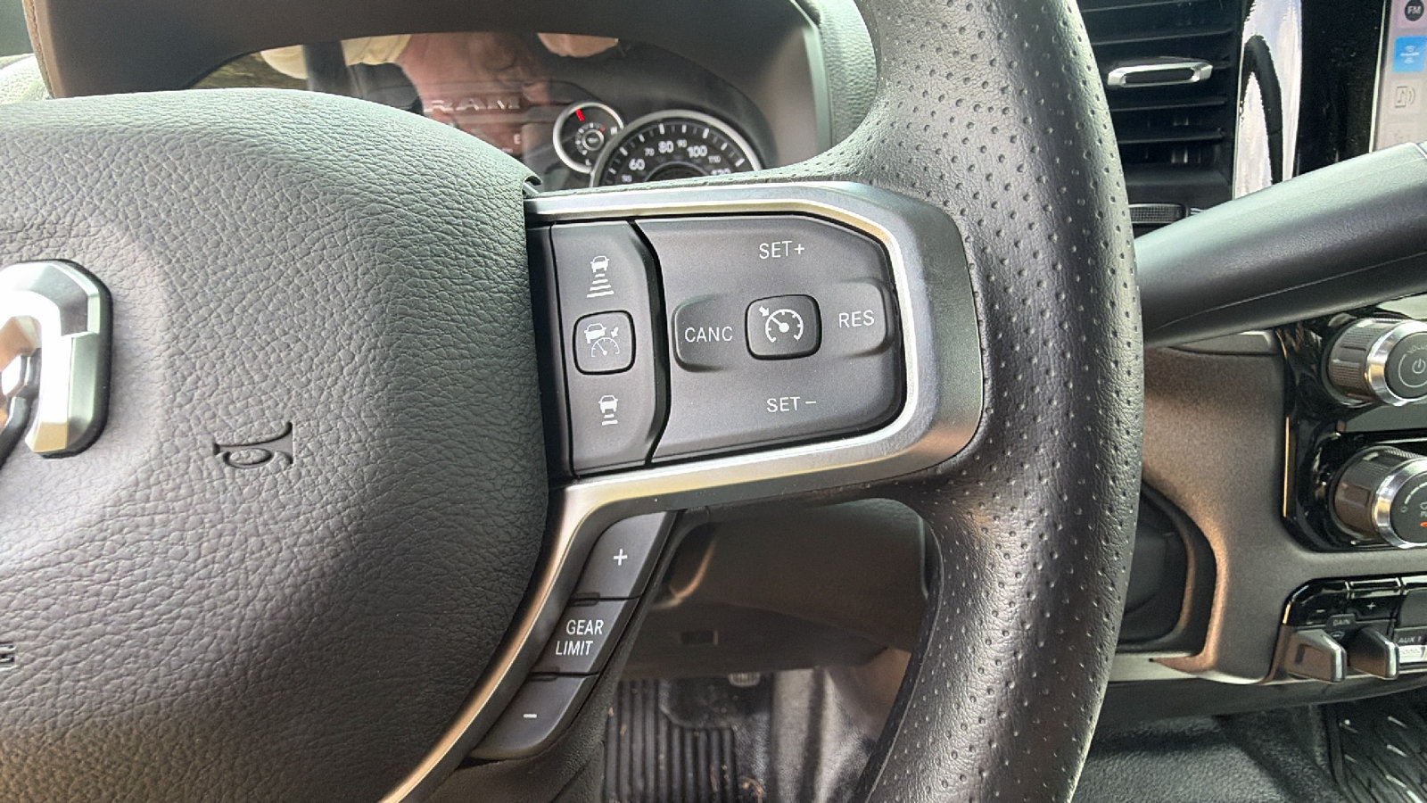 New 2026 RAM 5500 Tradesman w/ Chrome Appearance Group AWD/4WD image 24
