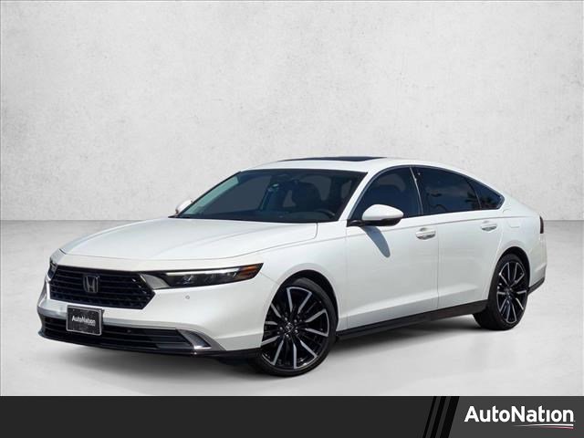 Used 2023 Honda Accord Touring image 1