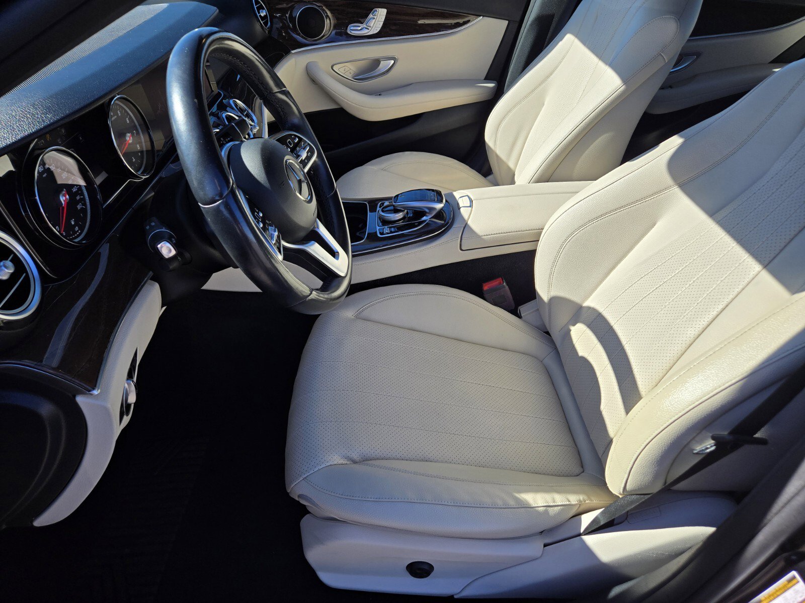Used 2020 Mercedes-Benz E 350 Sedan image 10