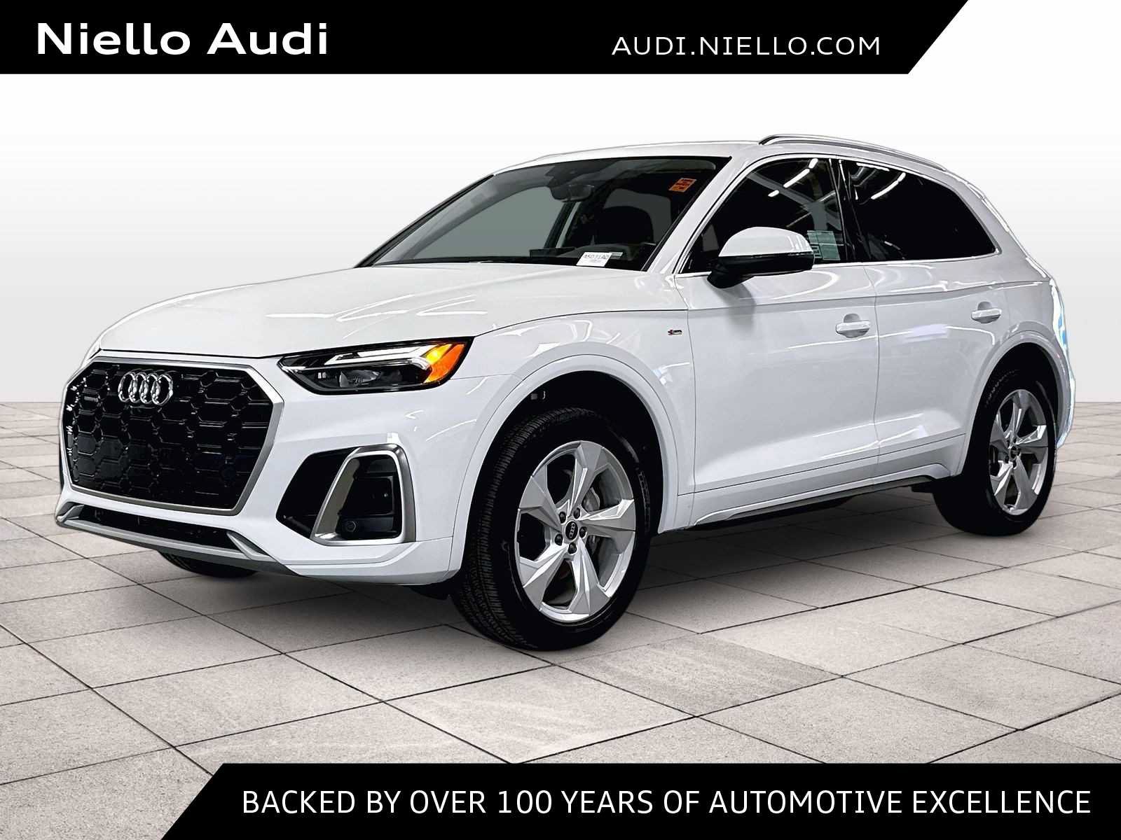 Used 2023 Audi Q5 2.0T Premium Plus w/ Premium Plus Package AWD/4WD image 1