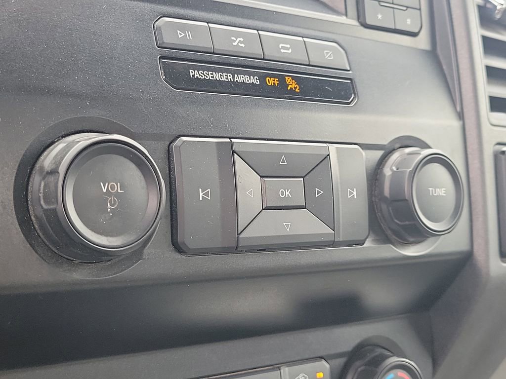 Used 2021 Ford F550 4x4 Regular Cab Super Duty image 21