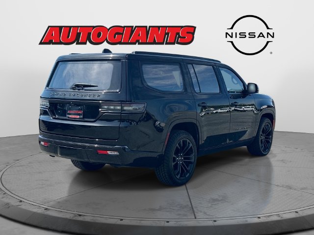 Used 2023 Jeep Grand Wagoneer Series III w/ Rear Seat Video Group 1 AWD/4WD image 4