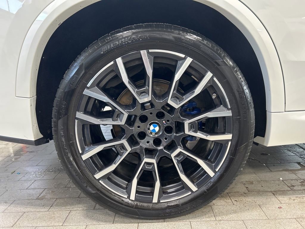 Used 2024 BMW X5 xDrive40i w/ M Sport Package image 28