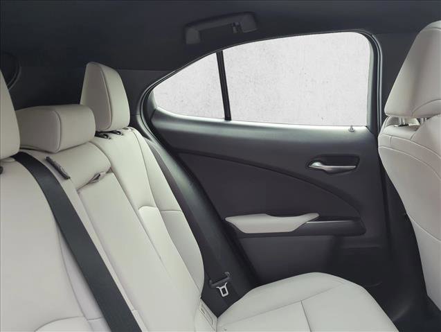 Used 2025 Lexus UX 300h FWD image 19