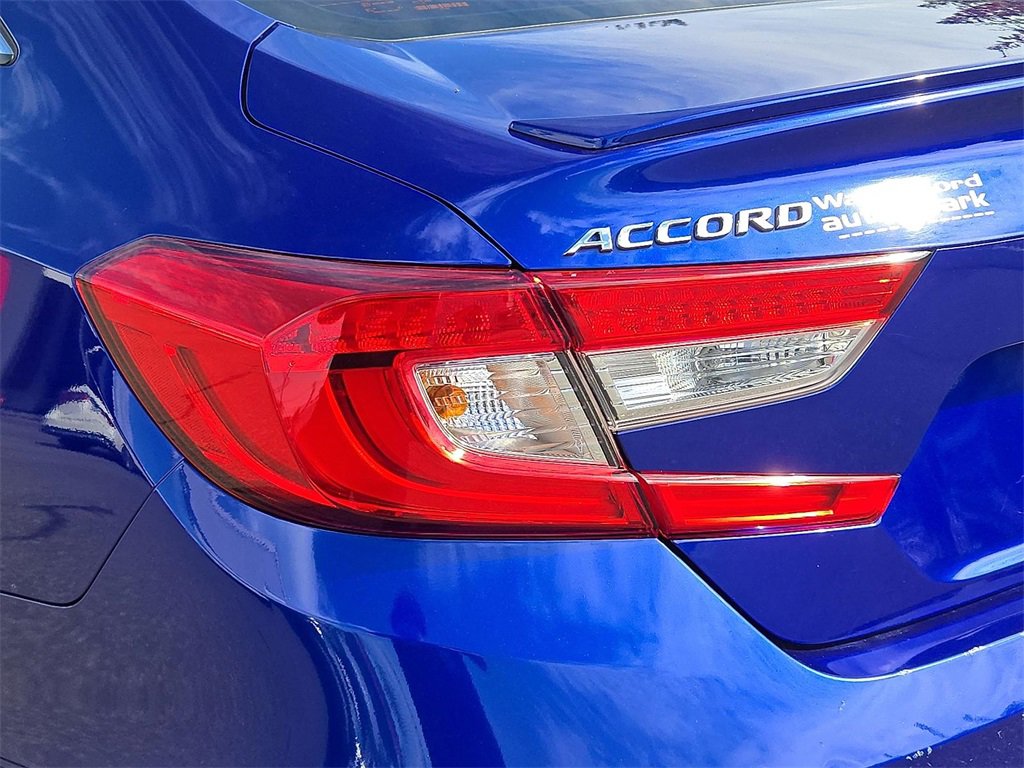 Used 2018 Honda Accord Sport image 10