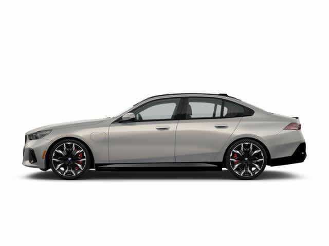 New 2026 BMW 550e xDrive w/ Premium Package AWD/4WD image 4