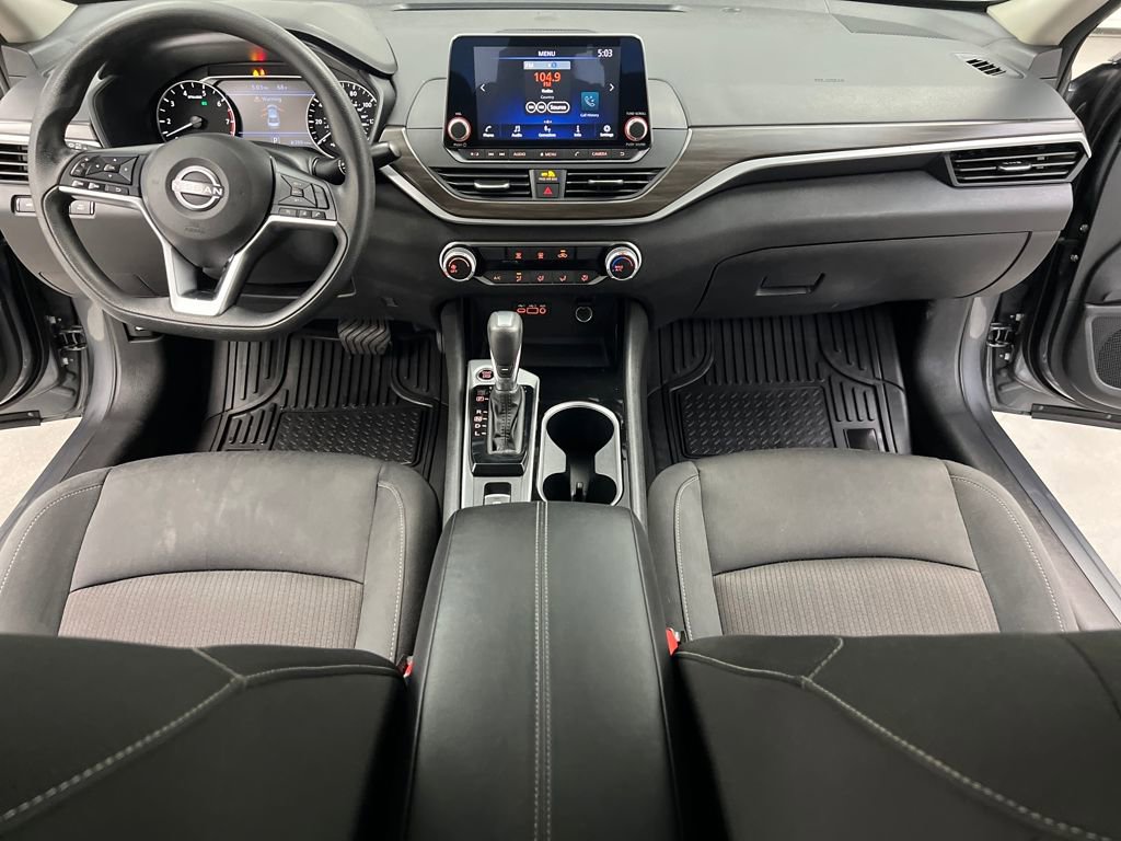 Used 2024 Nissan Altima 2.5 SV image 31