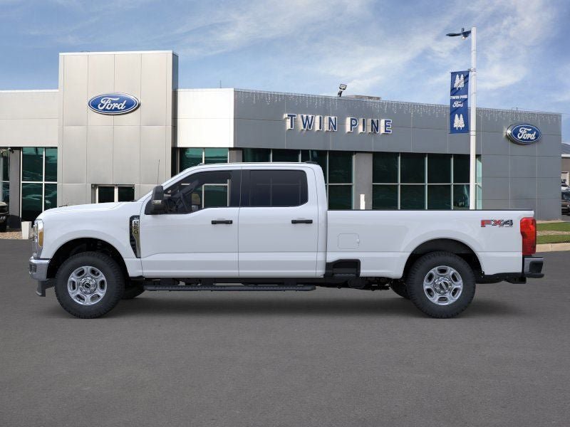 New 2026 Ford F250 XLT w/ FX4 Off-Road Package AWD/4WD image 3