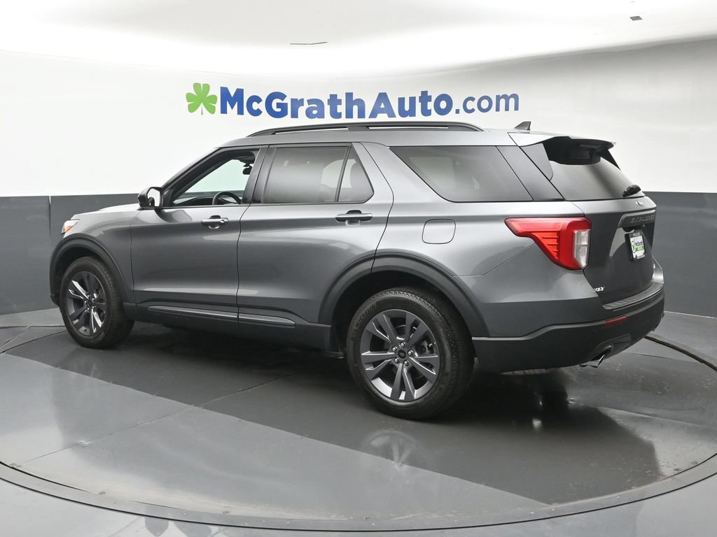 Used 2024 Ford Explorer XLT w/ Equipment Group 202A AWD/4WD image 25