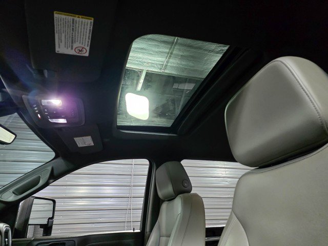 Used 2020 GMC Sierra 2500 SLT w/ SLT Premium Plus Package AWD/4WD image 17