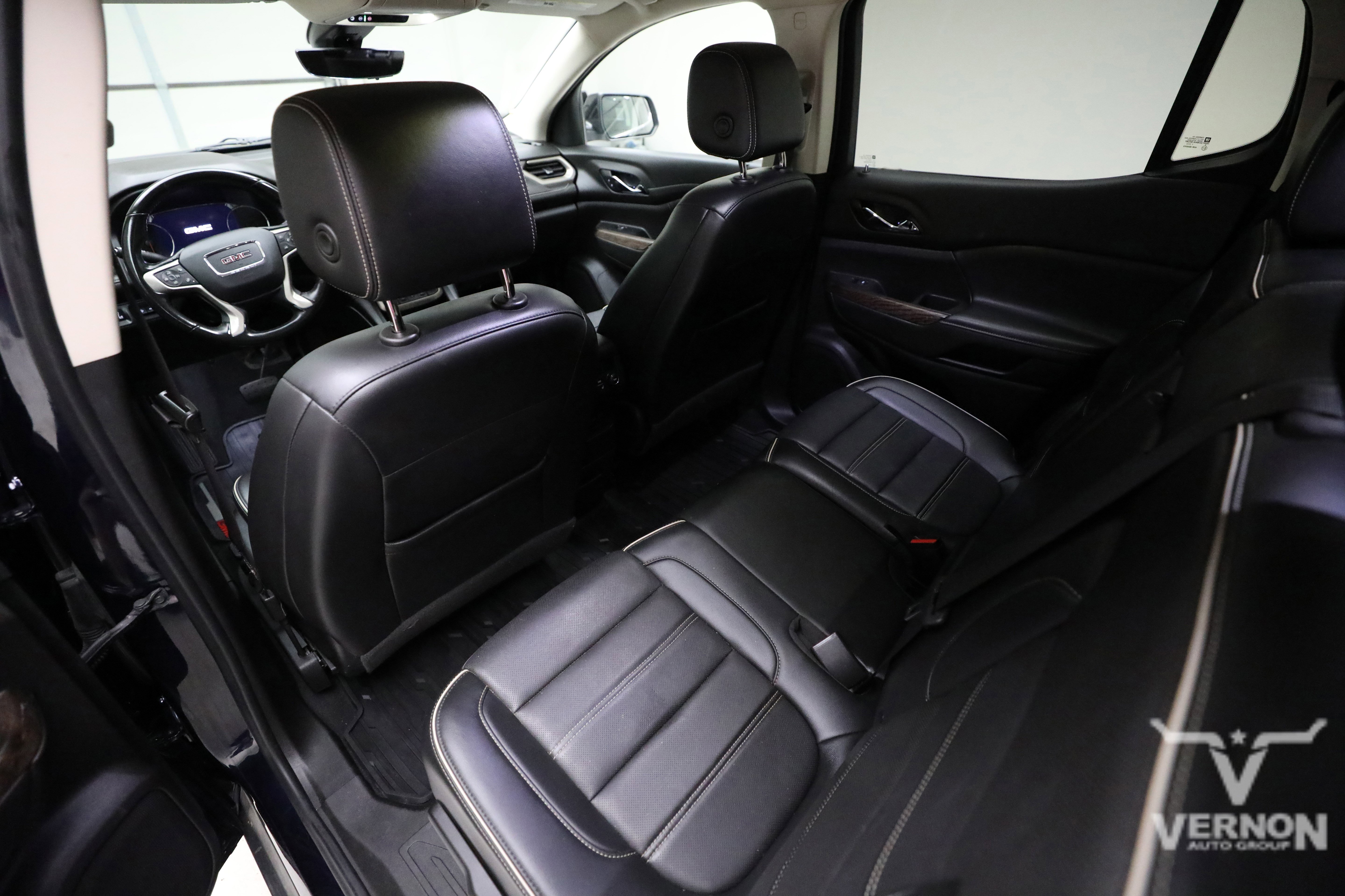 Used 2022 GMC Acadia Denali w/ Denali Ultimate Package image 9