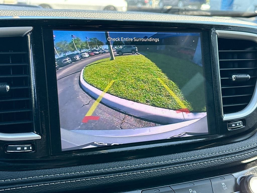 Used 2024 Chrysler Pacifica Select FWD image 14