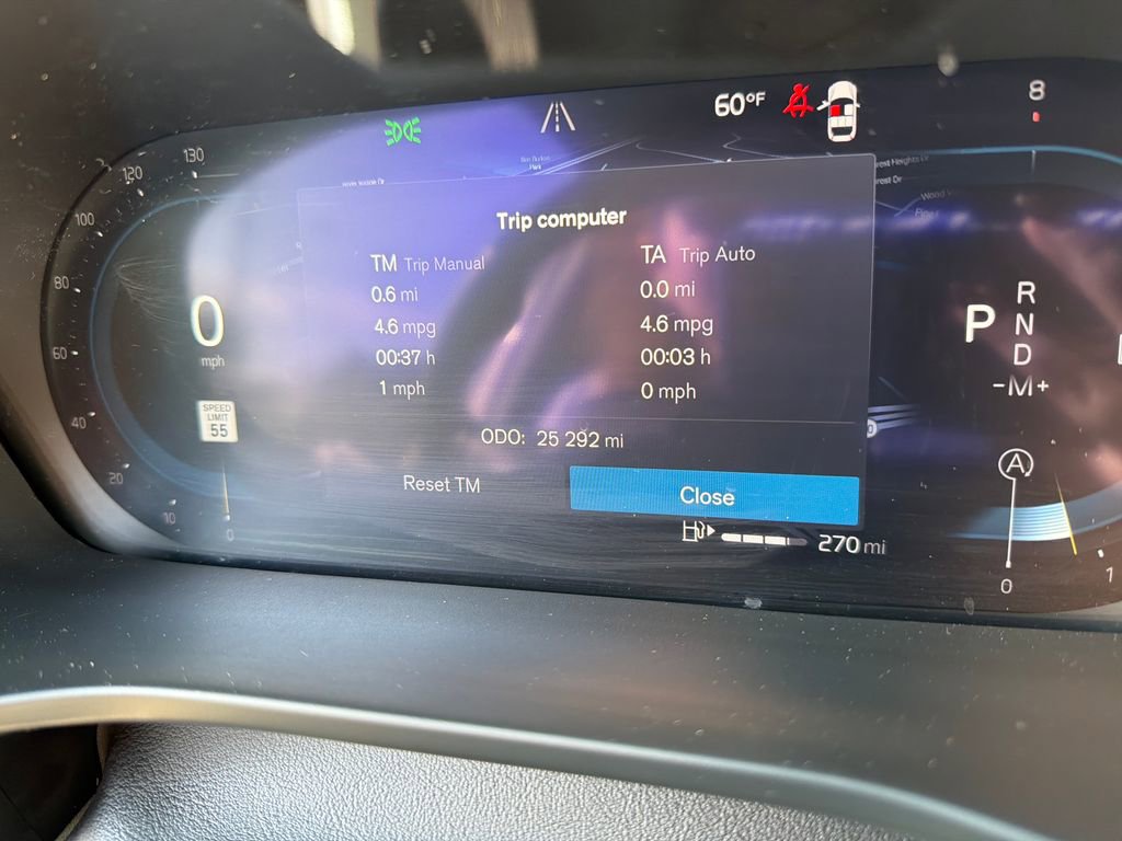 Certified 2024 Volvo XC40 B5 Plus w/ Protection Package Premier image 20