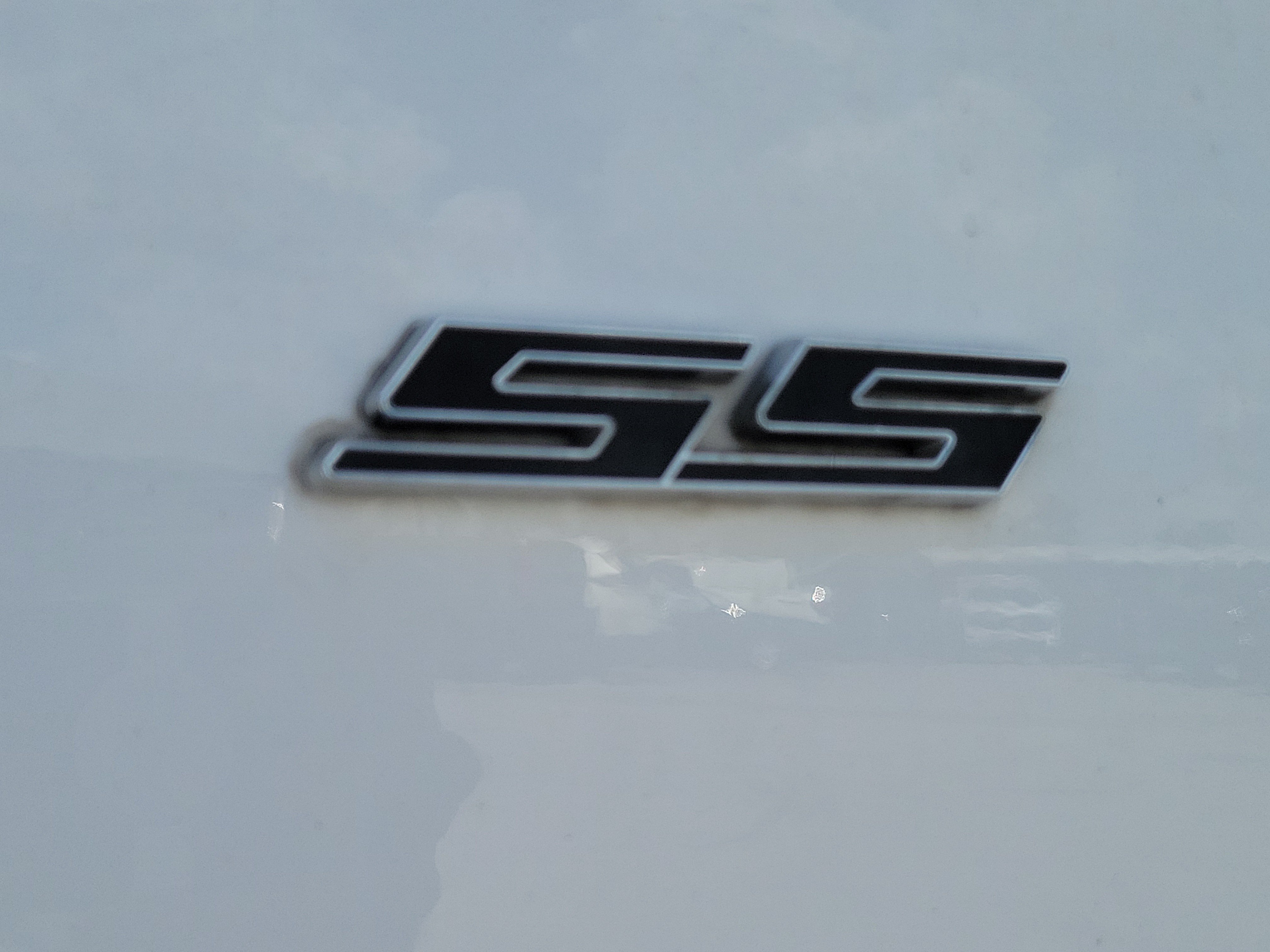 Used 2021 Chevrolet Camaro LT RWD image 9