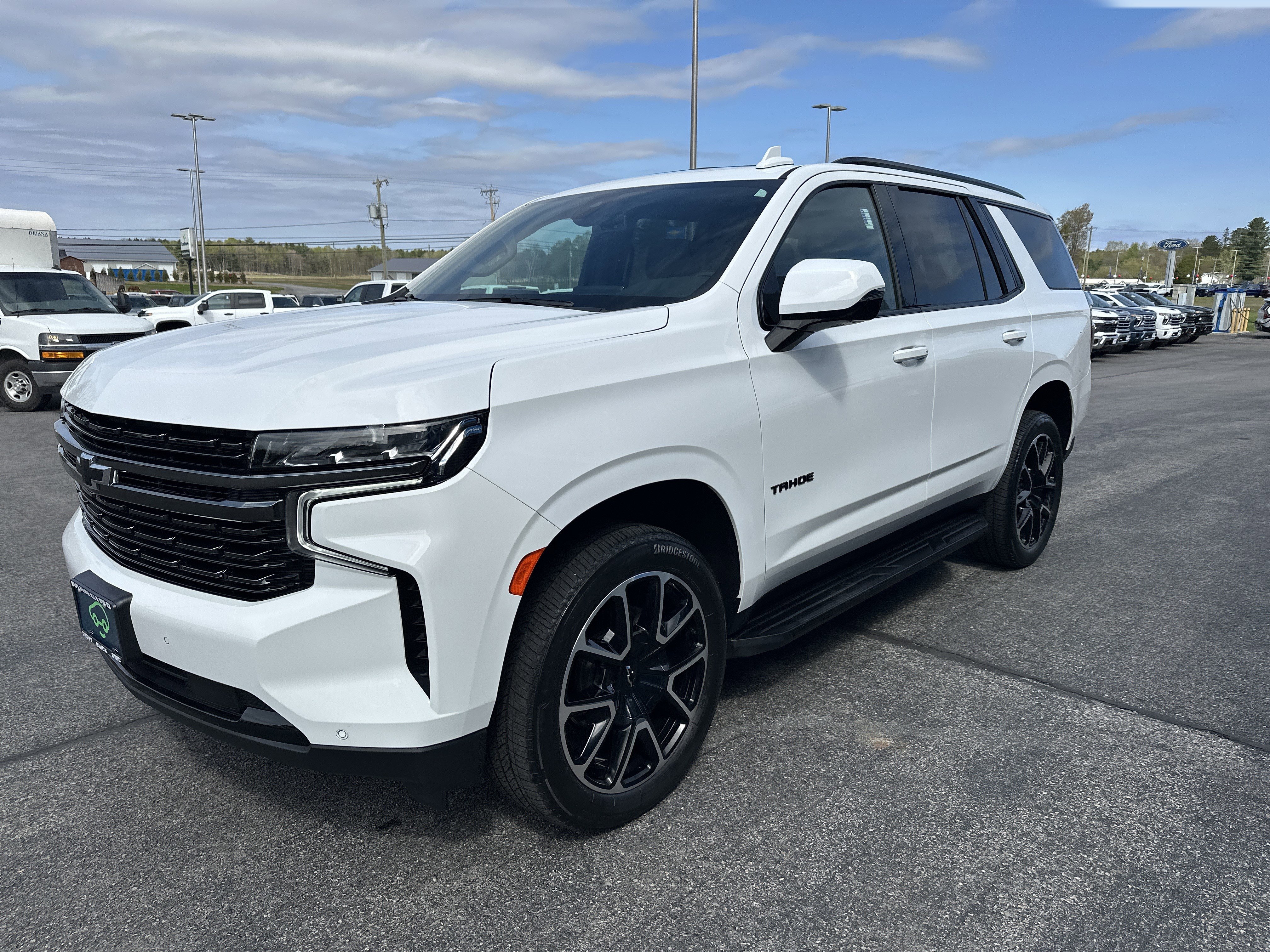 Certified 2022 Chevrolet Tahoe RST w/ Luxury Package AWD/4WD image 3