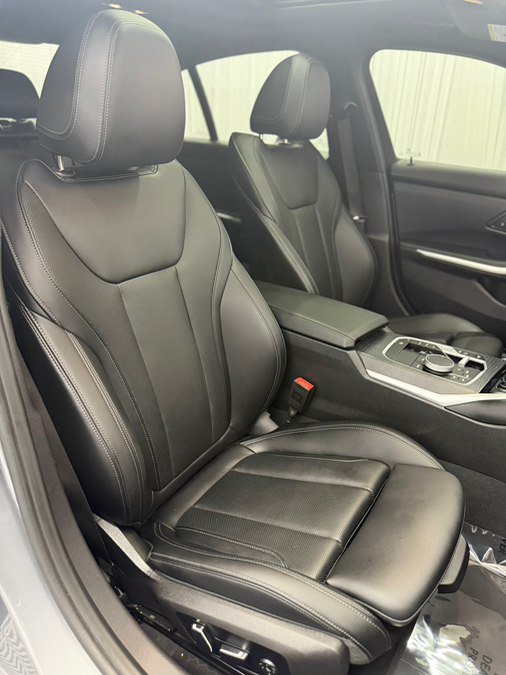 Used 2025 BMW 330i xDrive Sedan w/ Convenience Package AWD/4WD image 23
