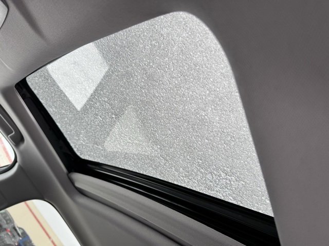 Used 2018 Honda CR-V Touring image 6