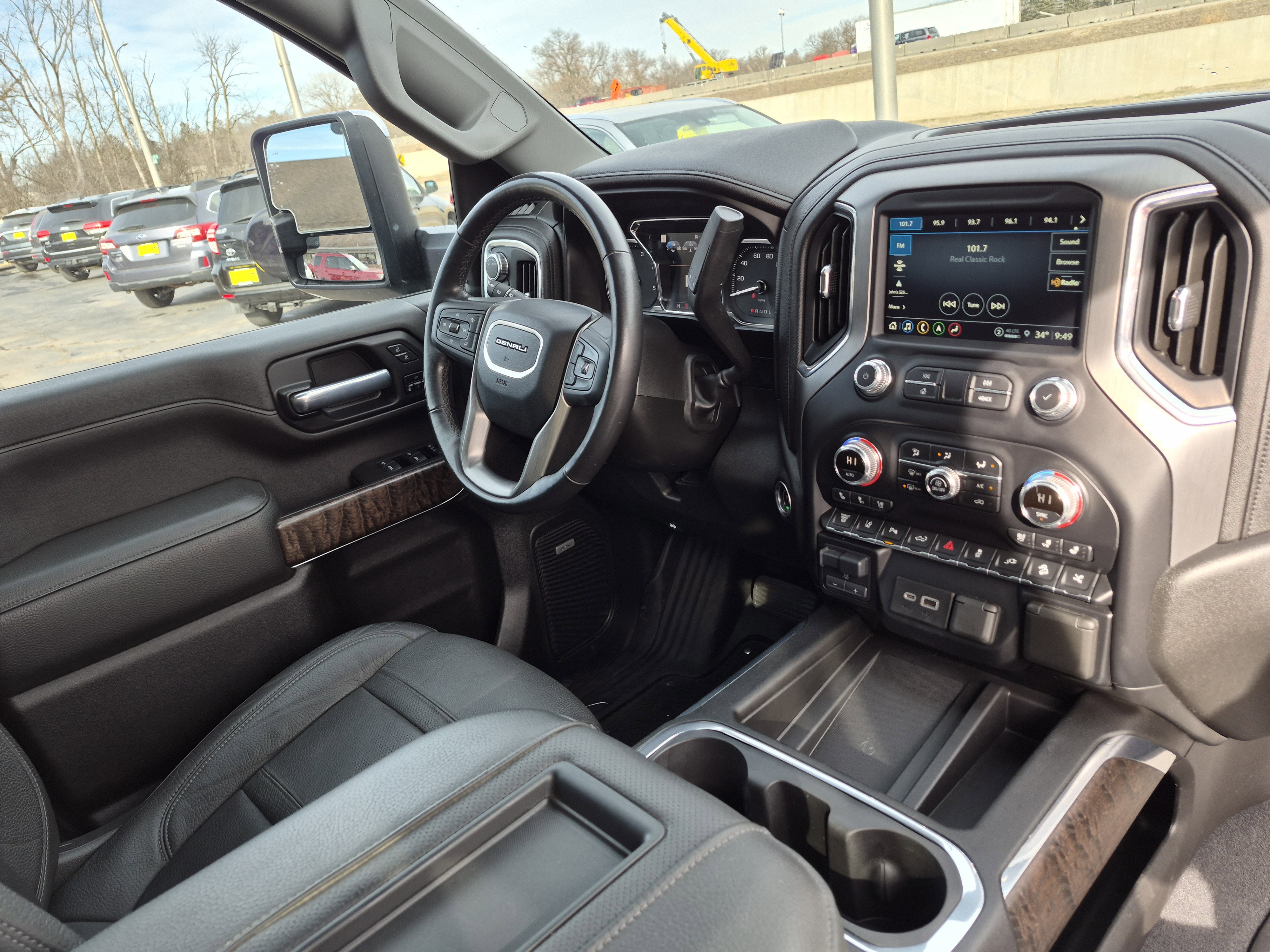 Used 2021 GMC Sierra 2500 Denali w/ Denali Black Diamond Edition image 14
