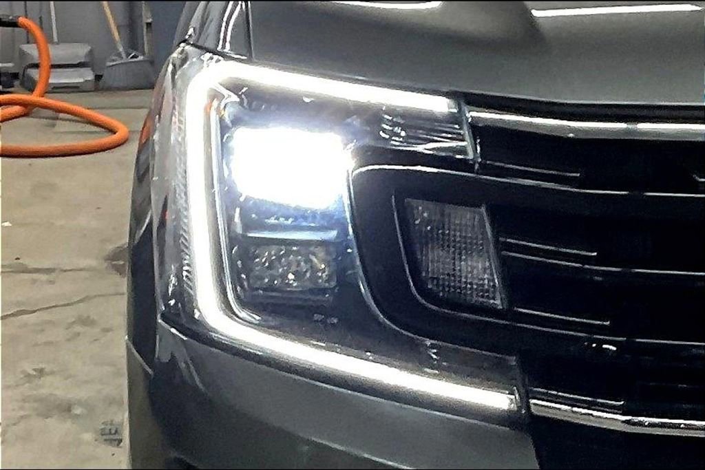 Used 2019 Ford Expedition Limited w/ Equipment Group 303A image 28