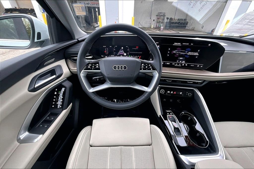 Certified 2025 Audi Q5 Prestige image 19